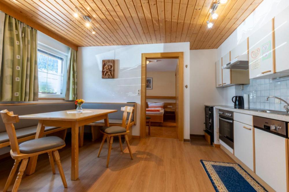 Apart Pirchheim カップル エクステリア 写真