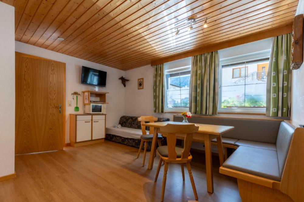 Apart Pirchheim カップル エクステリア 写真