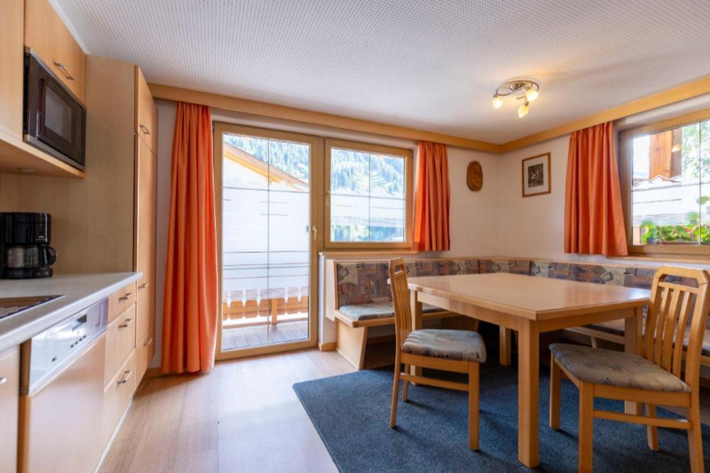 Apart Pirchheim カップル エクステリア 写真